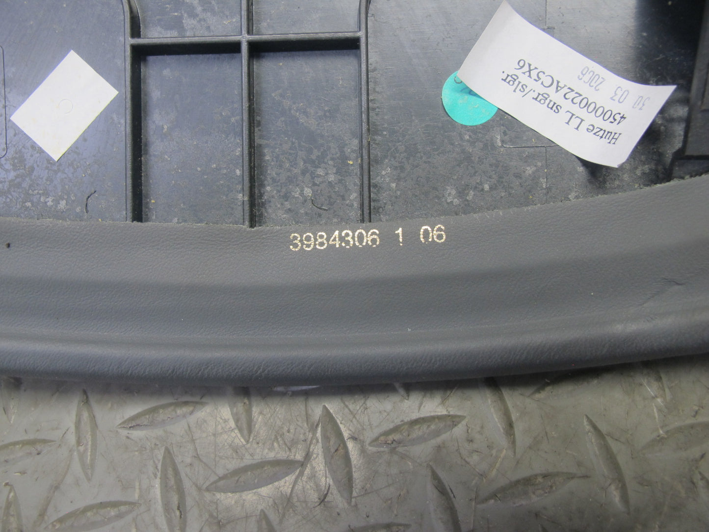 2003-2010 Porsche Cayenne 955 Dash Instrument Cluster Speedometer Trim Panel