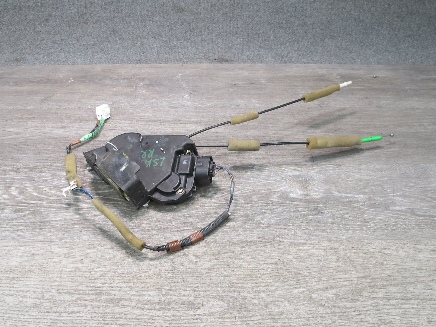 01-06 Lexus UCF30L LS430 Rear Right Door Lock Latch Actuator NO Soft Close OEM