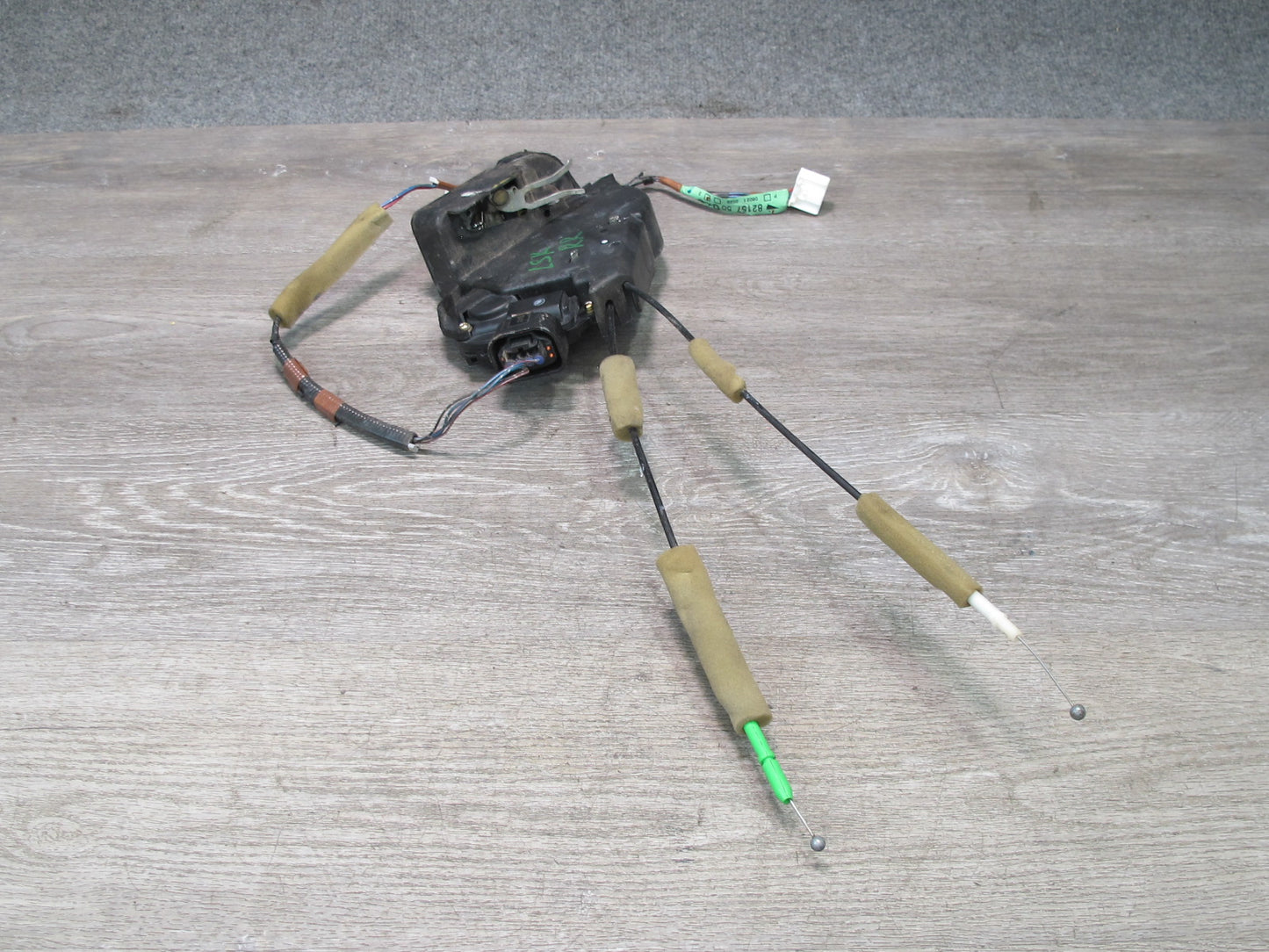 01-06 Lexus UCF30L LS430 Rear Right Door Lock Latch Actuator NO Soft Close OEM