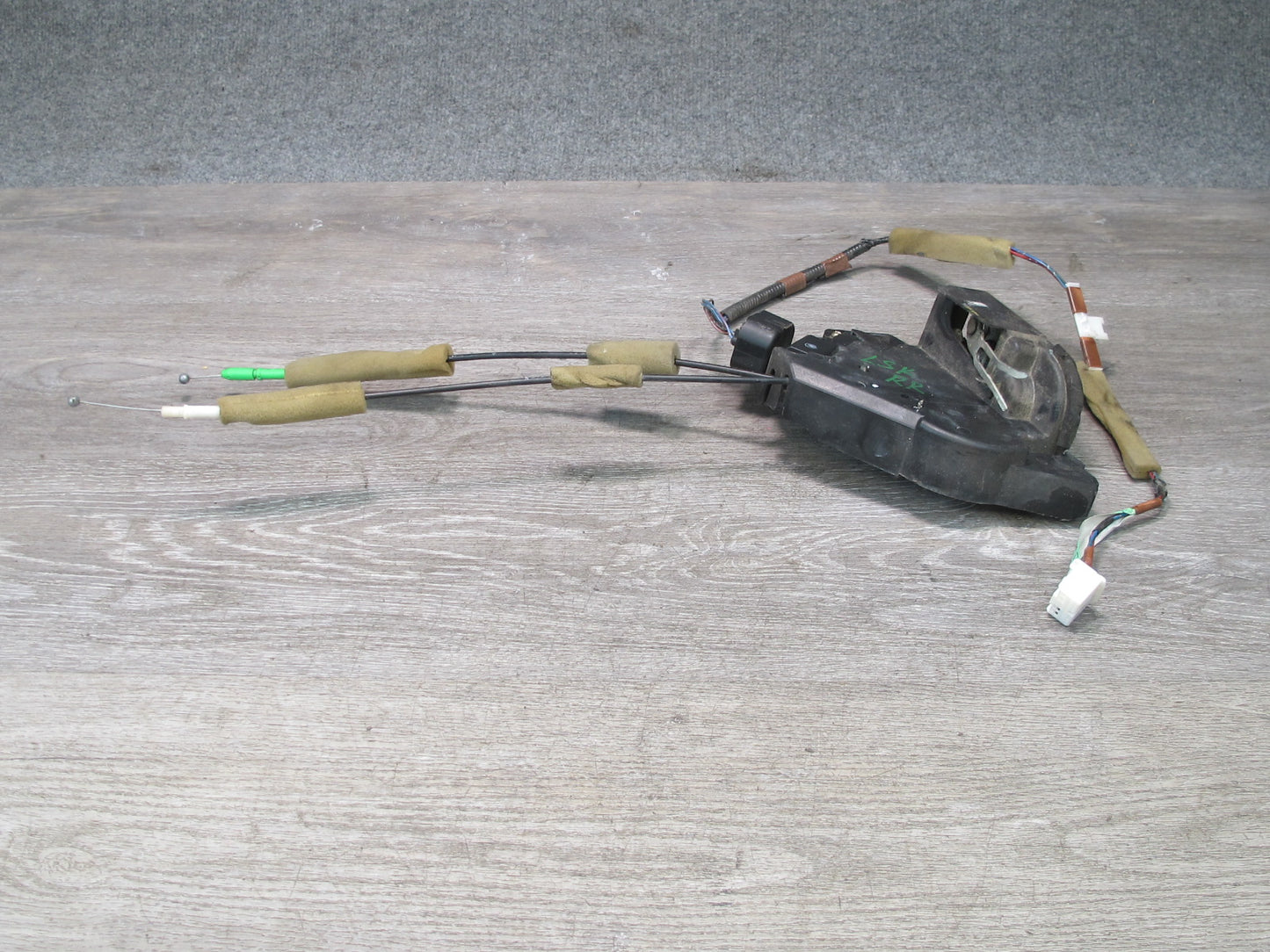 01-06 Lexus UCF30L LS430 Rear Right Door Lock Latch Actuator NO Soft Close OEM