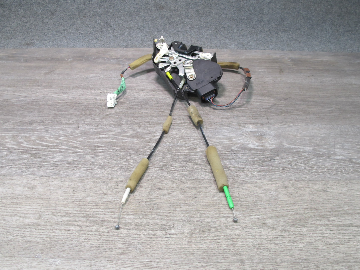 01-06 Lexus UCF30L LS430 Rear Right Door Lock Latch Actuator NO Soft Close OEM