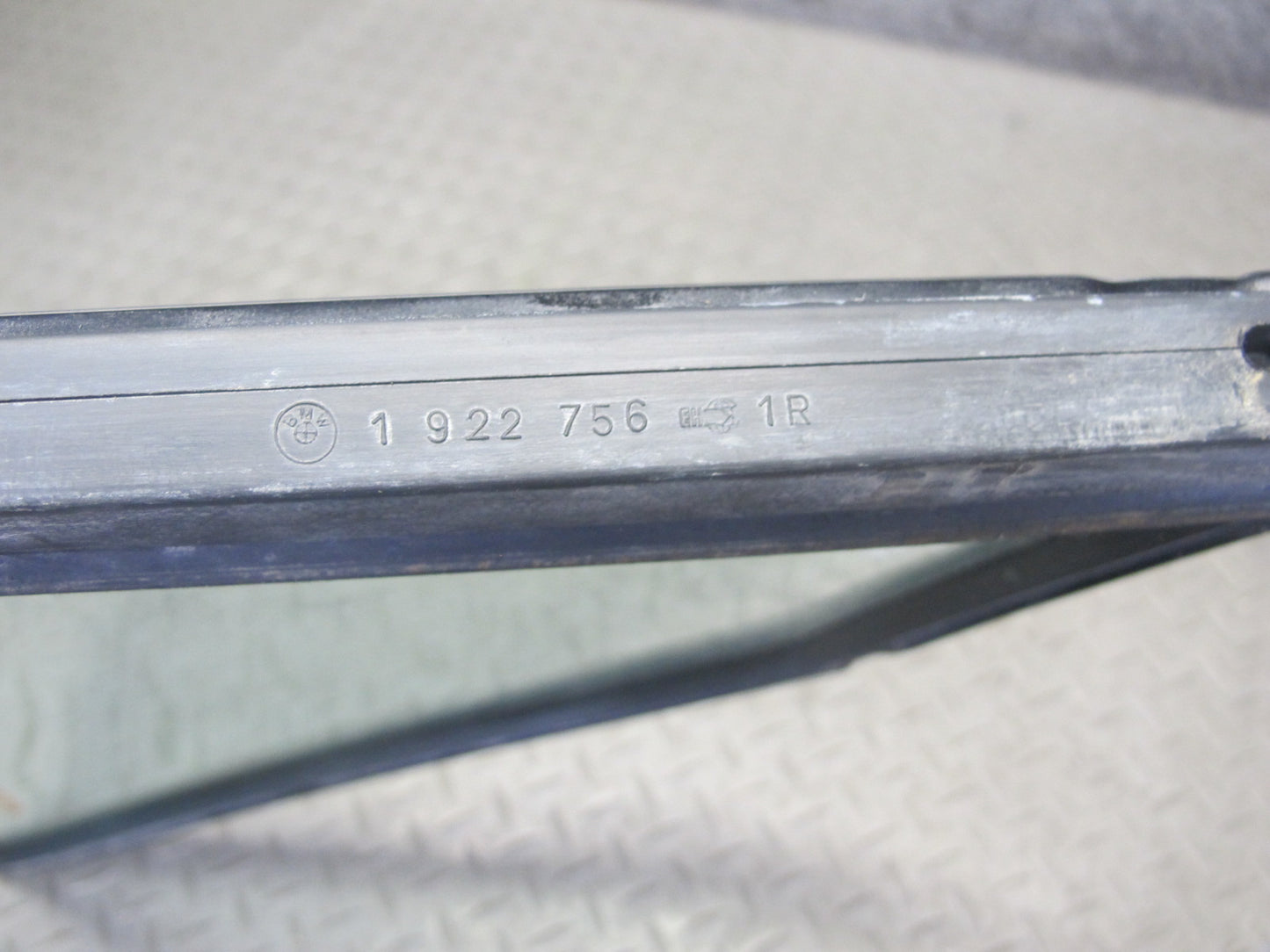 87-91 BMW E30 3-SERIES Convertible Right Door Fixed Corner Glass Window OEM