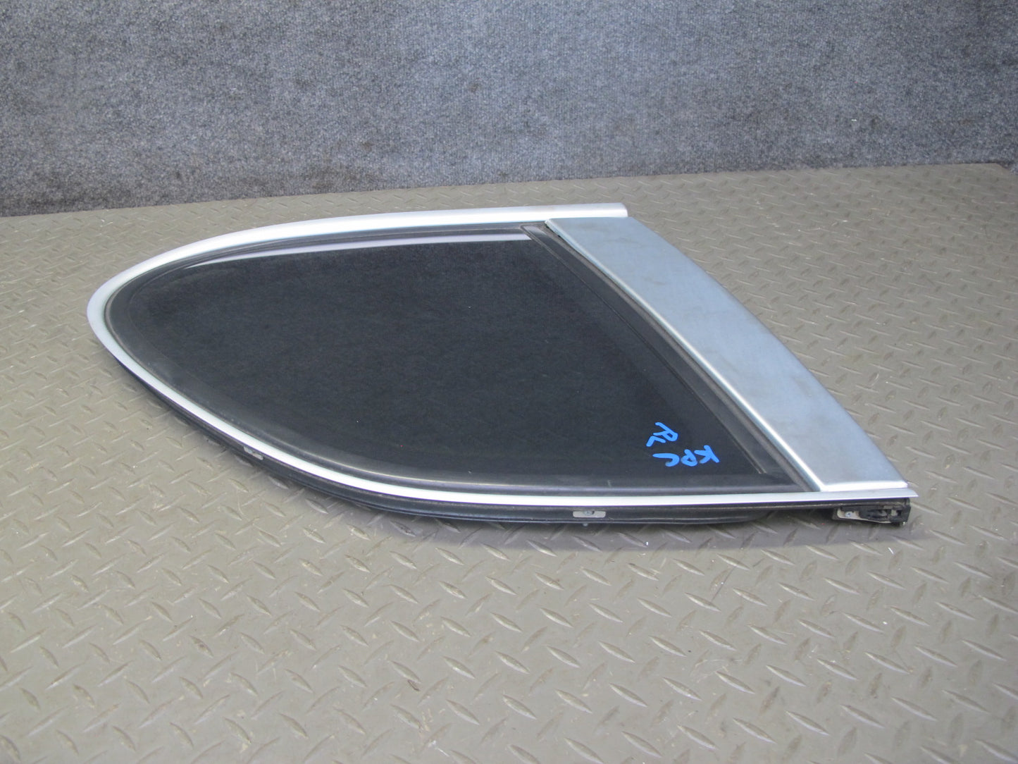 2003-2010 Porsche Cayenne 955 Rear Left Quarter Glass Window 7L5845297