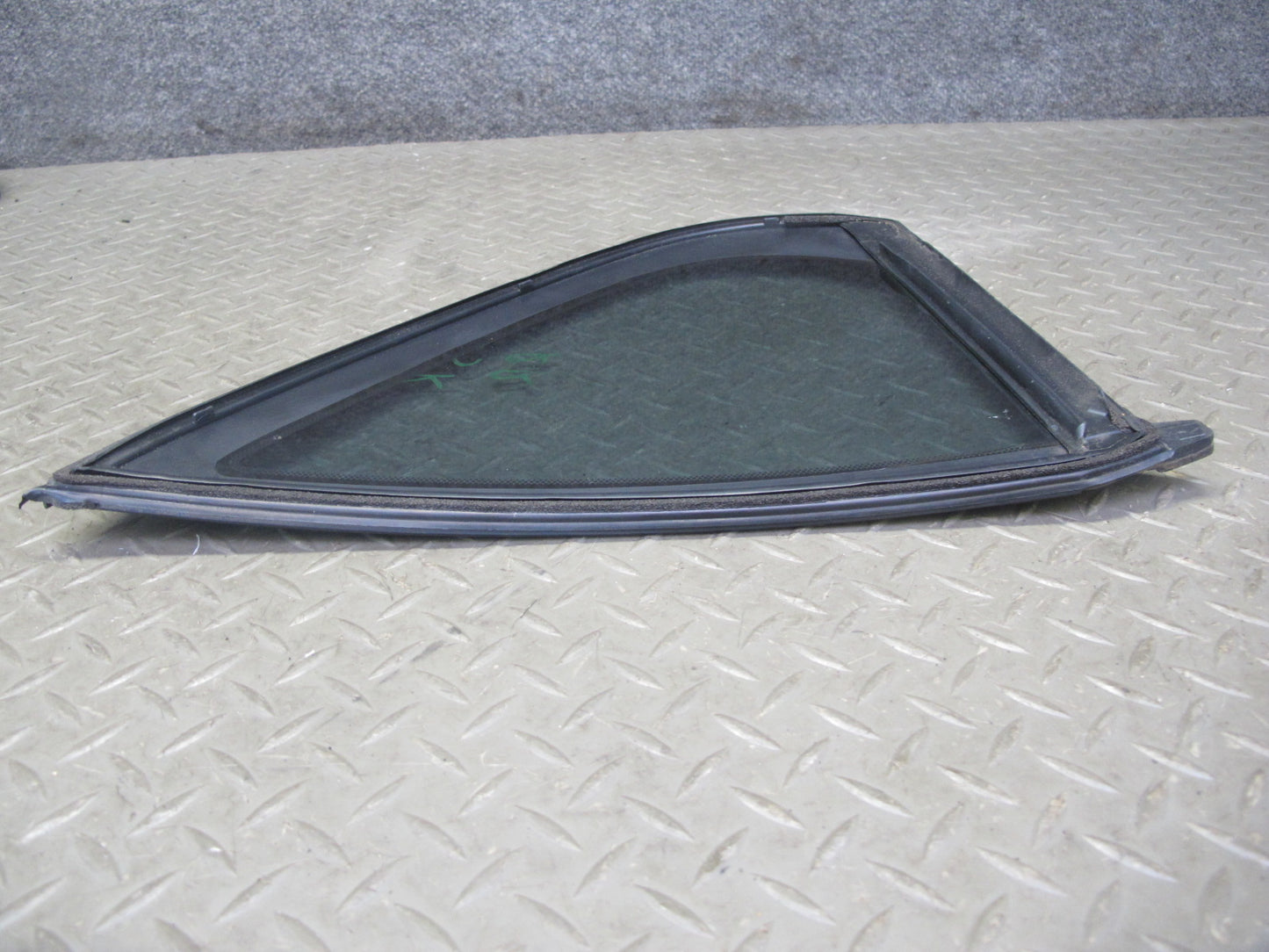 01-06 Lexus UCF30L LS430 Rear Right Door Fixed Glass Window OEM