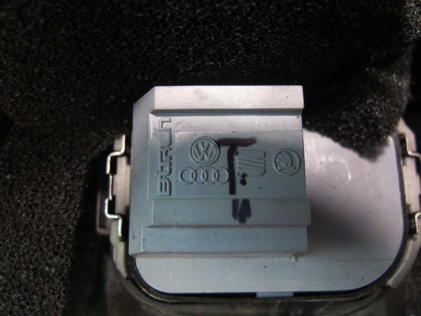 2003-2010 Porsche Cayenne 957 Heated Power Folding Mirror Adjust Switch w Trim