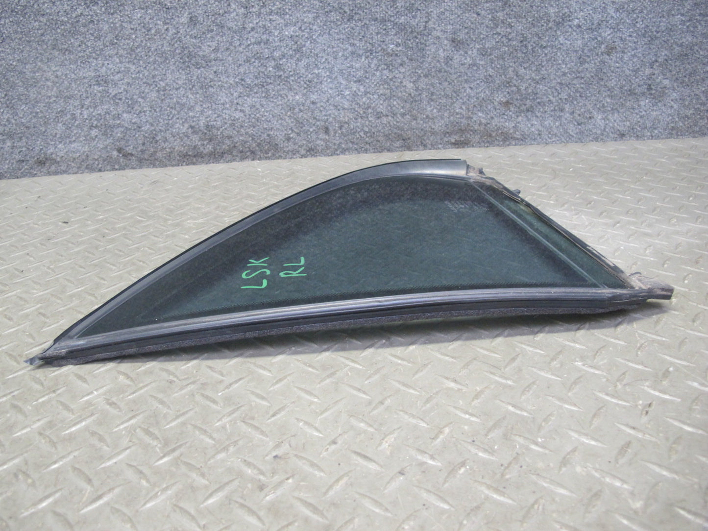 01-06 Lexus UCF30L LS430 Rear Left Door Fixed Glass Window OEM