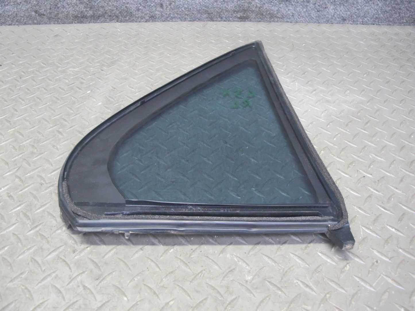 01-06 Lexus UCF30L LS430 Rear Left Door Fixed Glass Window OEM