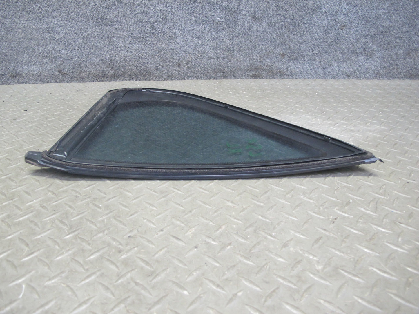 01-06 Lexus UCF30L LS430 Rear Left Door Fixed Glass Window OEM