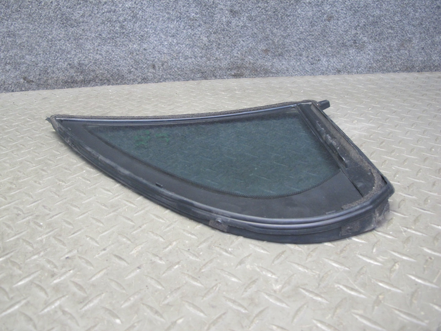 01-06 Lexus UCF30L LS430 Rear Left Door Fixed Glass Window OEM