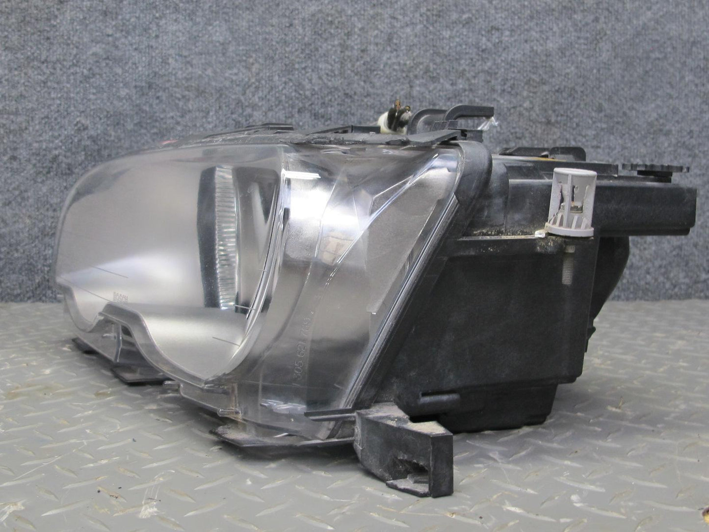 01-02 BMW E46 Coupe Convertible Set of 2 Front Xenon HID Headlight Lamp OEM