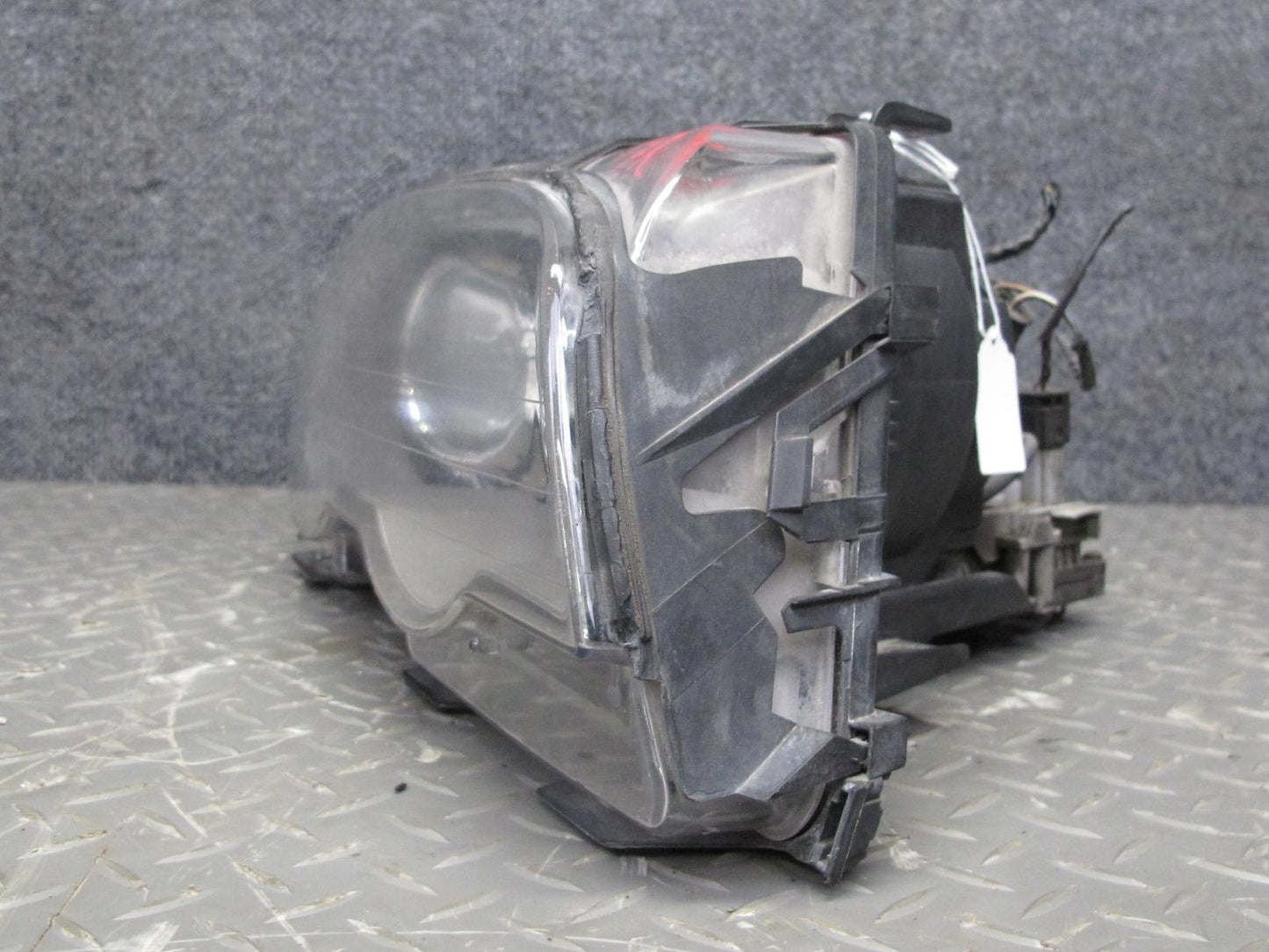 01-02 BMW E46 Coupe Convertible Set of 2 Front Xenon HID Headlight Lamp OEM