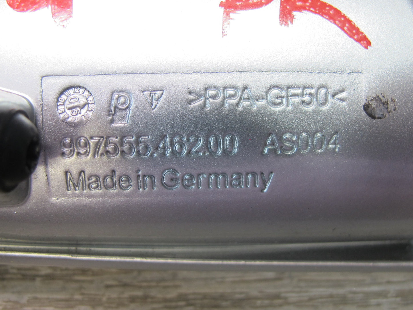 2005-2012 Porsche 911 997 Boxster Right Door Interior Handle w Bracket