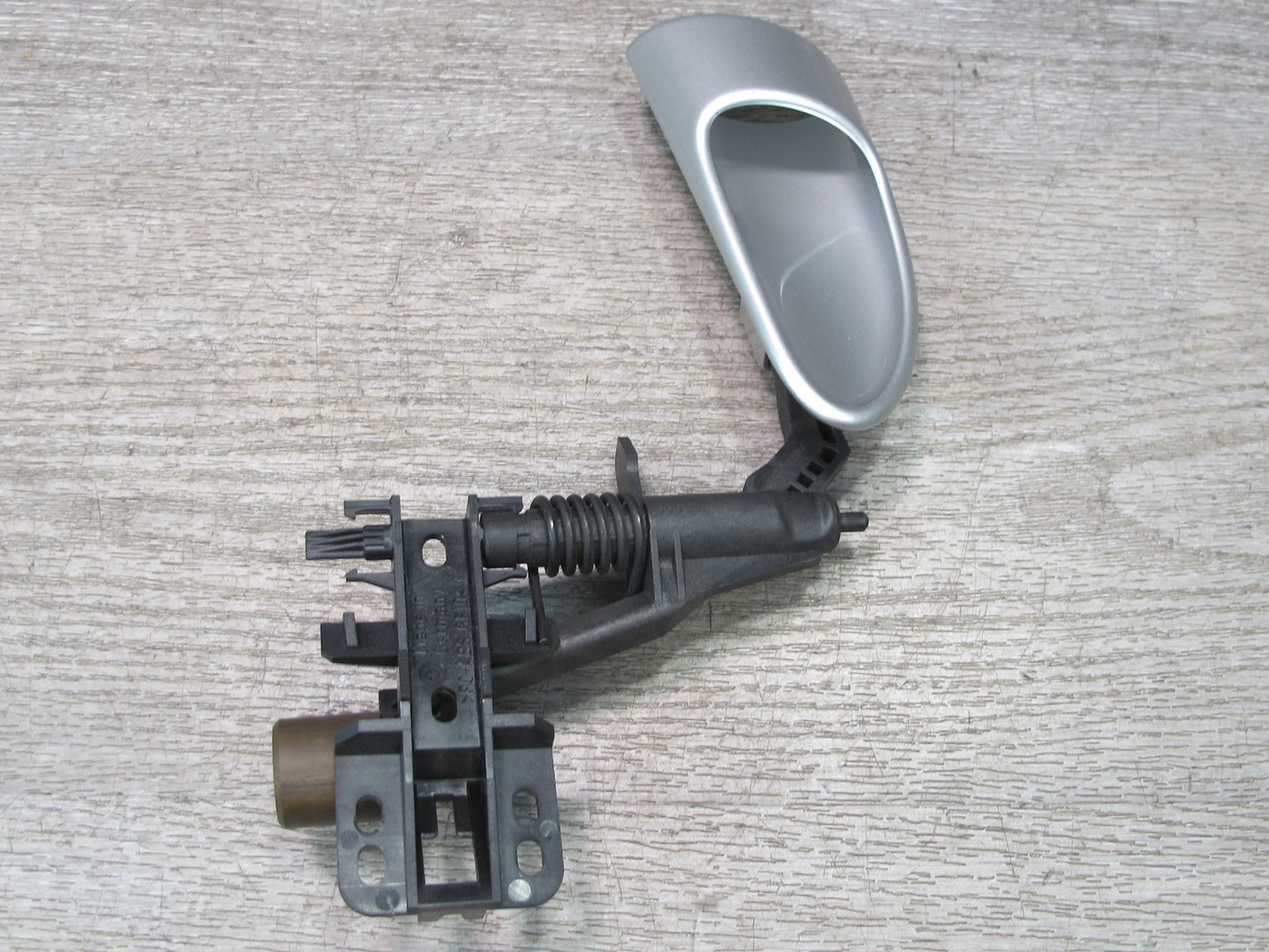 2005-2012 Porsche 911 997 Boxster Right Door Interior Handle w Bracket
