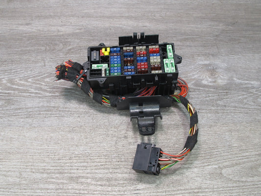 2005-2008 Porsche 911 997 Power Distribution Fuse Relay Box Module