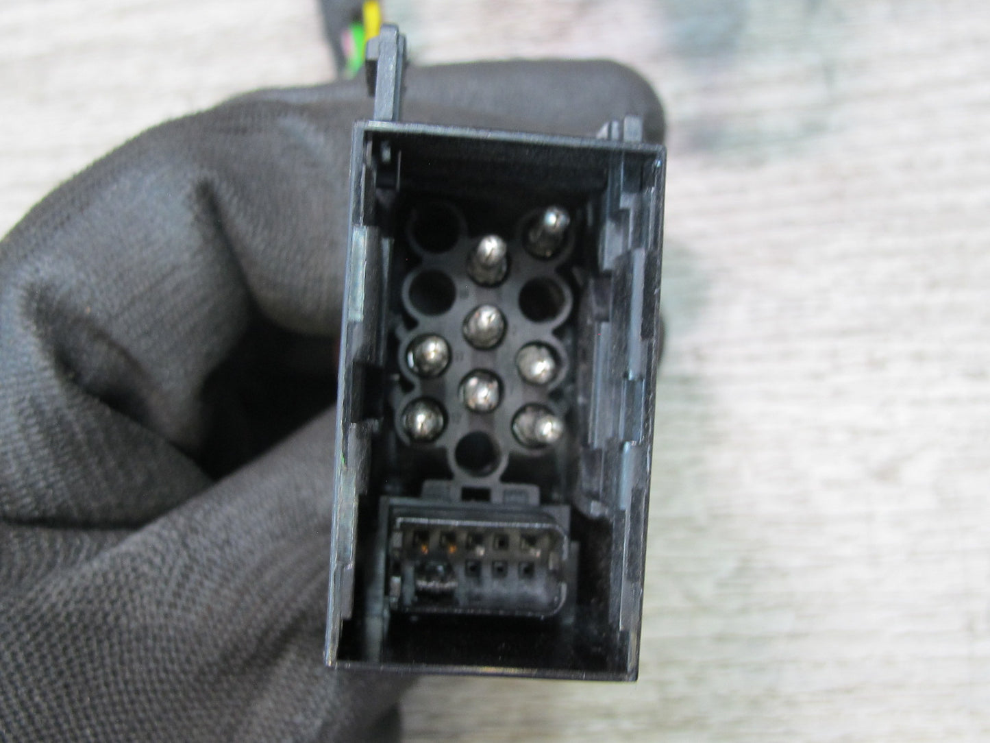 2005-2008 Porsche 911 997 Power Distribution Fuse Relay Box Module