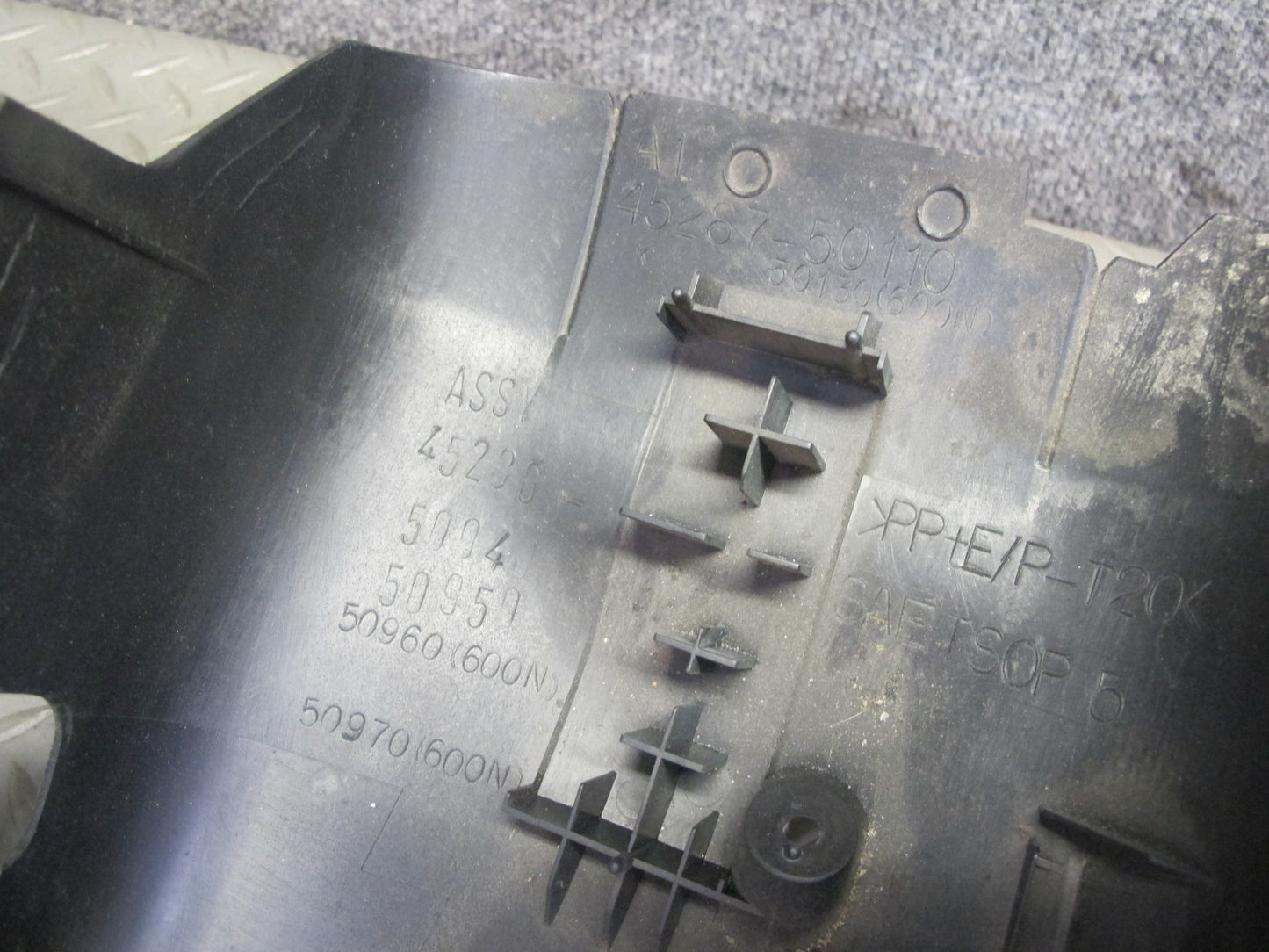 01-06 Lexus UCF30L LS430 Steering Column Trim Cover Panel Assembly Black OEM
