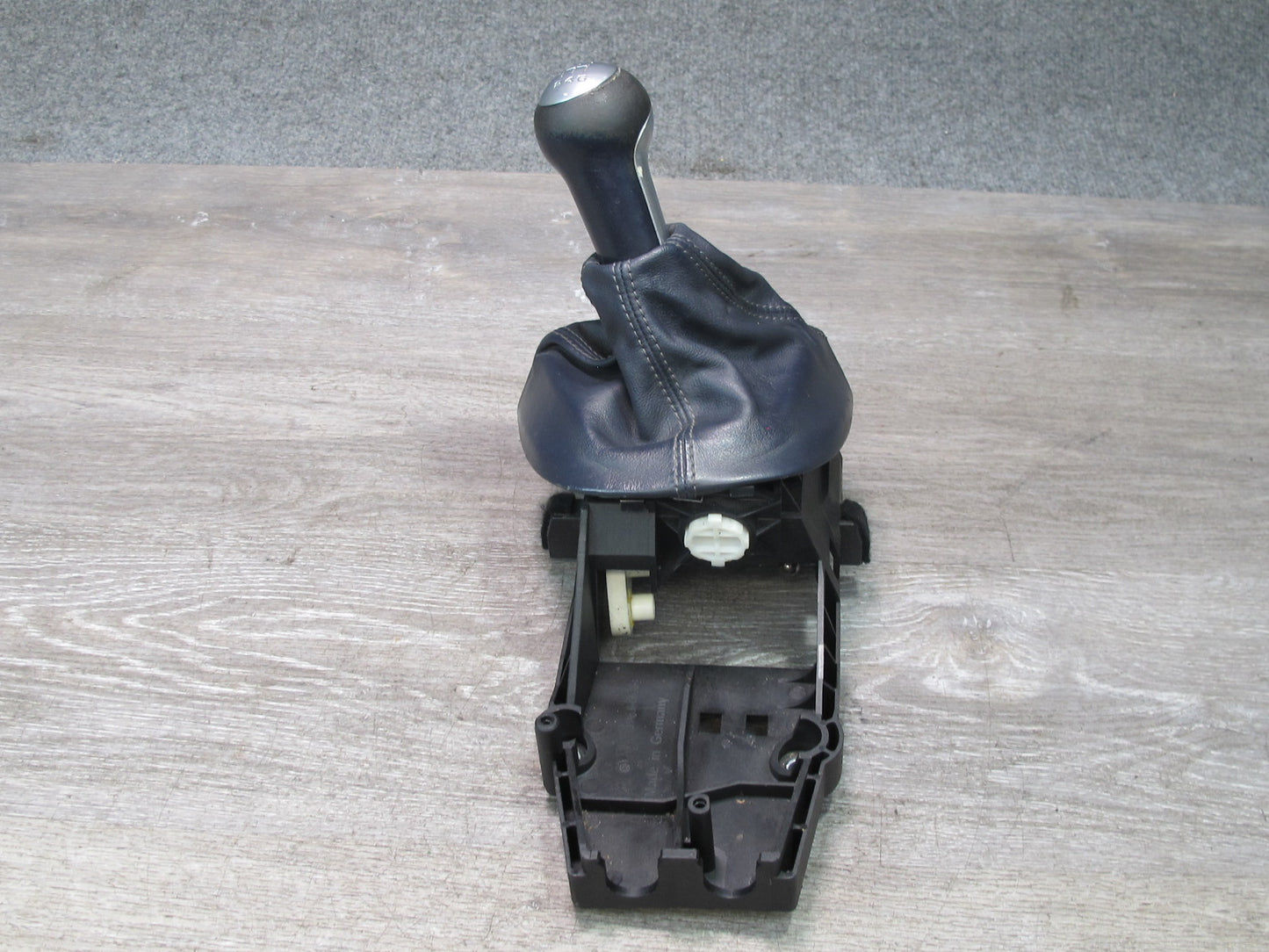 2005-2008 Porsche 911 997 Boxster M/T Manual Transmission Shifter w Knob & Boot