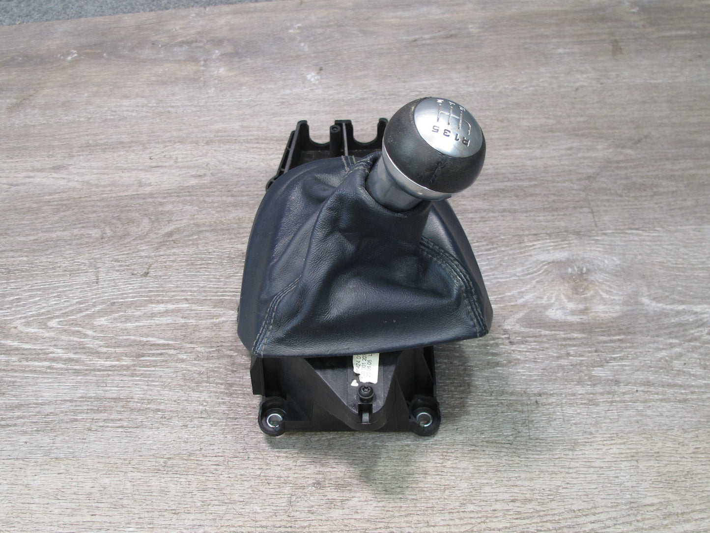 2005-2008 Porsche 911 997 Boxster M/T Manual Transmission Shifter w Knob & Boot
