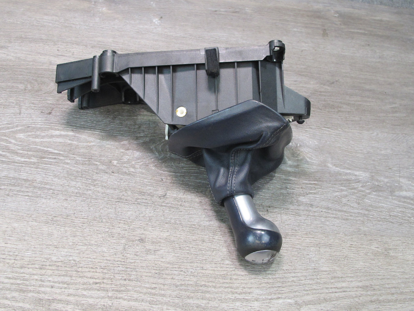 2005-2008 Porsche 911 997 Boxster M/T Manual Transmission Shifter w Knob & Boot