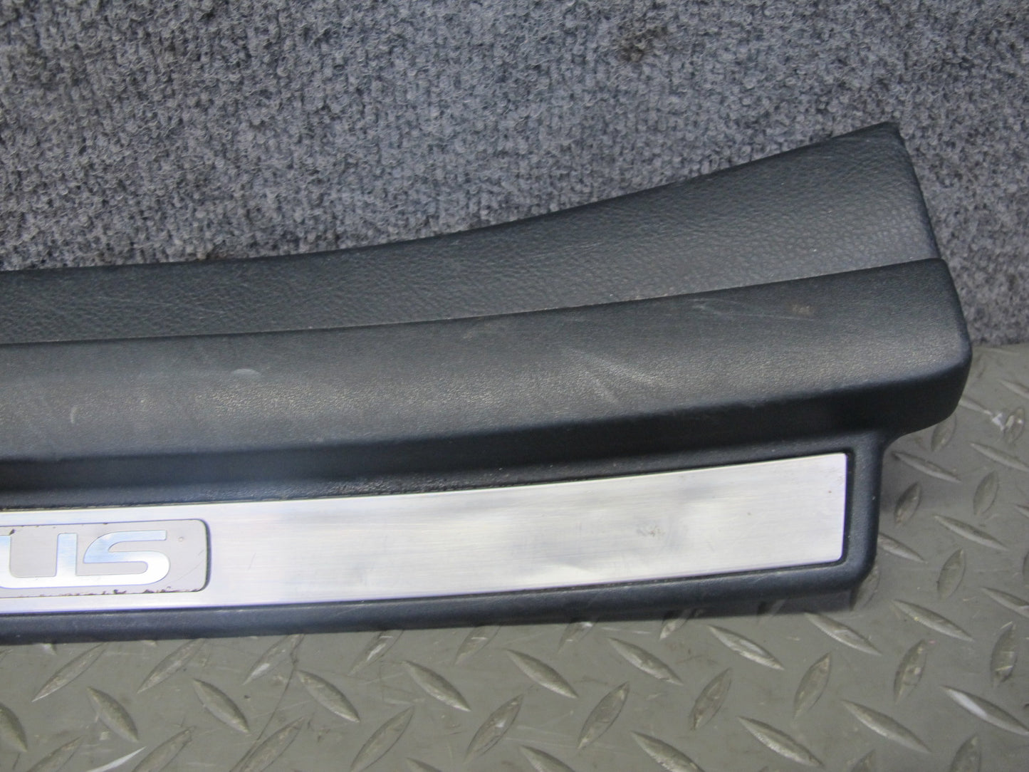 01-06 Lexus UCF30L LS430 Set of 2 Rear Door Scuff Sill Plate Trim Panel OEM