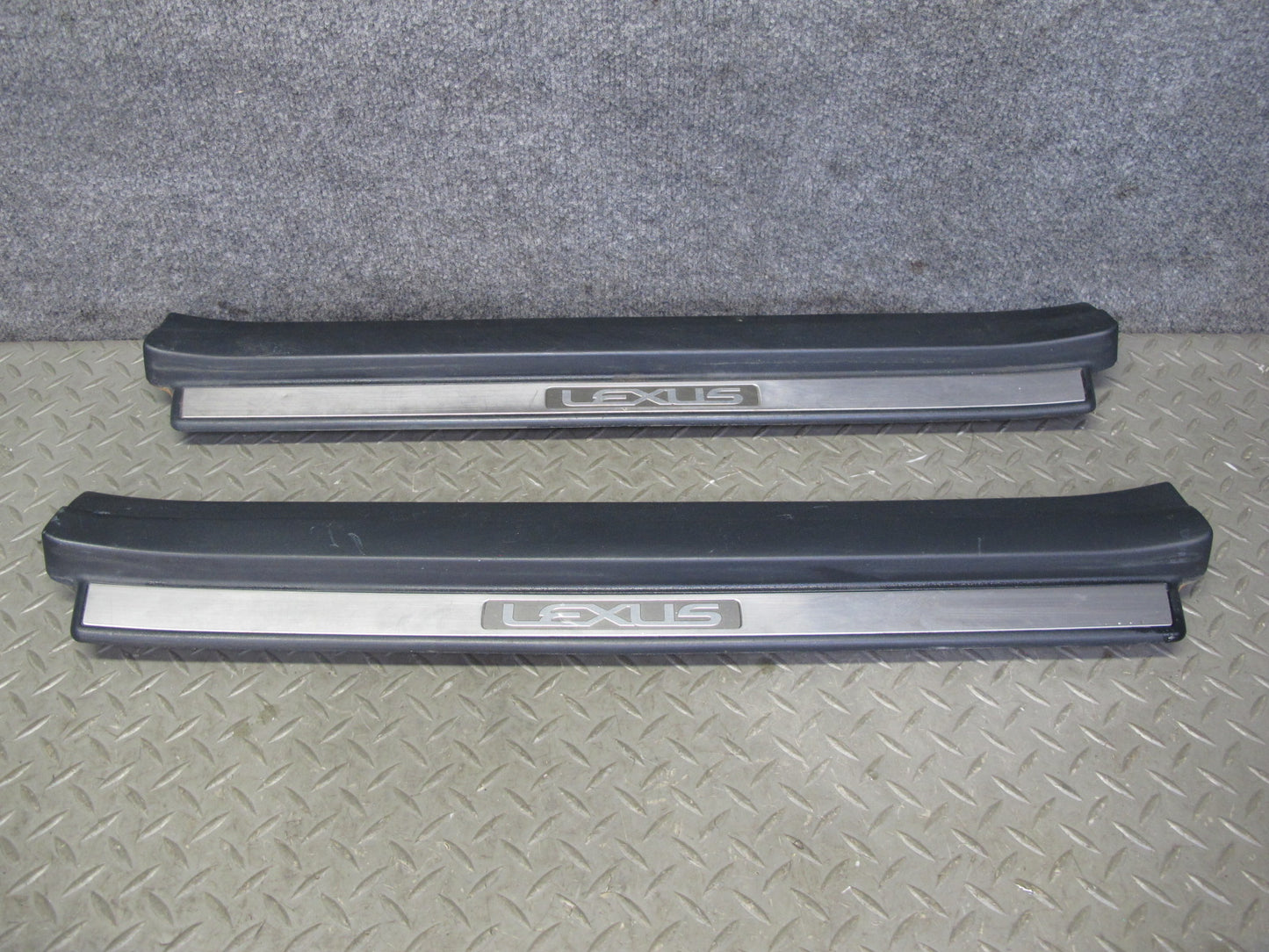 01-06 Lexus UCF30L LS430 Set of 2 Front Door Scuff Sill Plate Trim Panel OEM