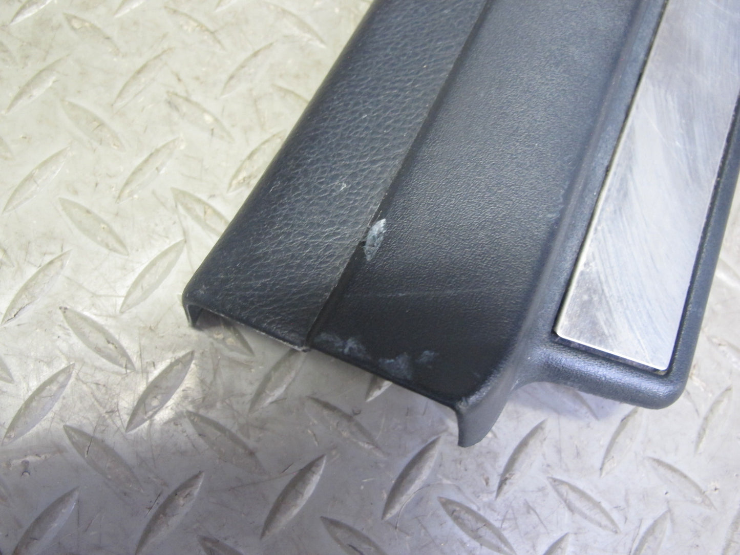 01-06 Lexus UCF30L LS430 Set of 2 Front Door Scuff Sill Plate Trim Panel OEM