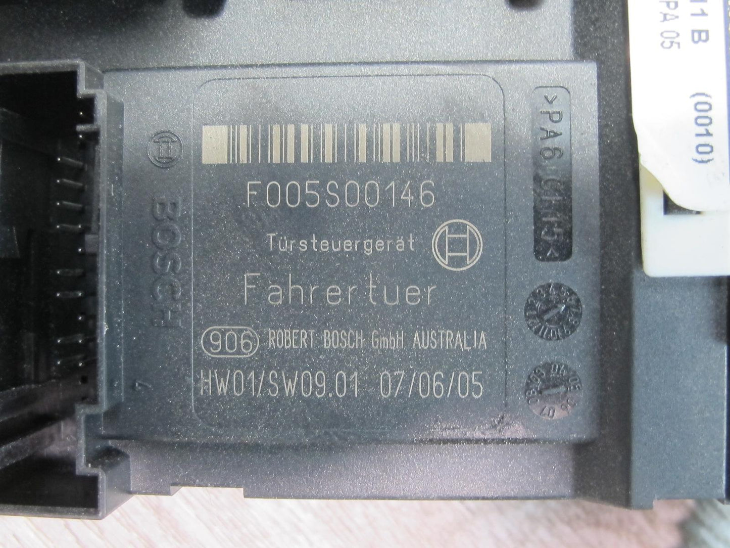 2005-2012 Porsche 911 997 Left Door Window Regulator w Motor 99762418102
