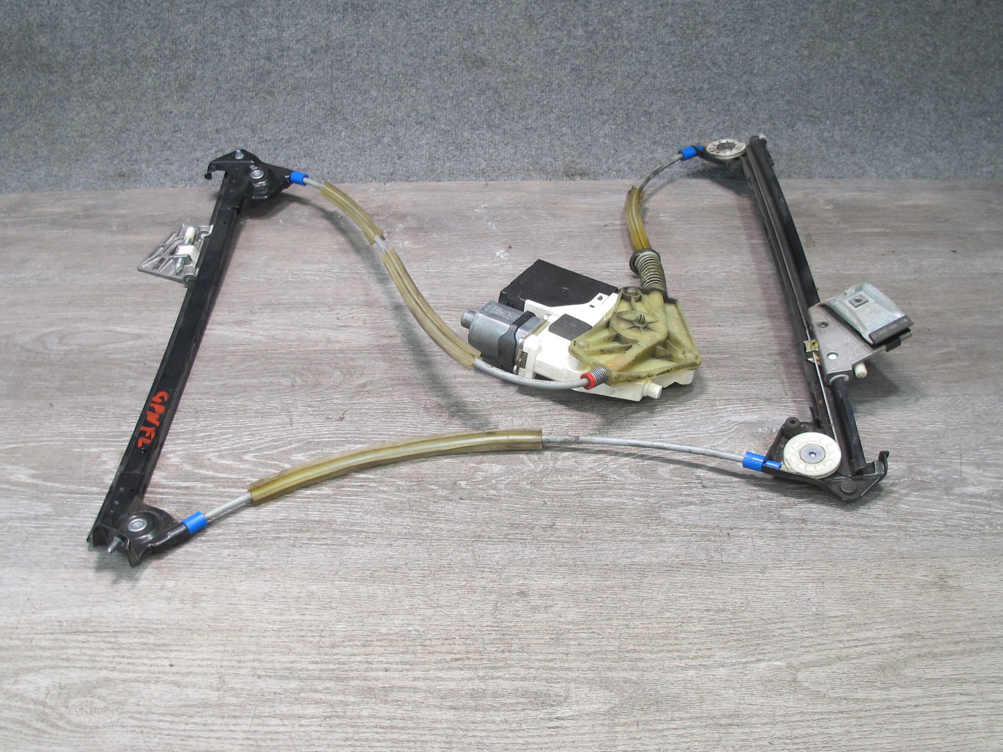 2005-2012 Porsche 911 997 Left Door Window Regulator w Motor 99762418102