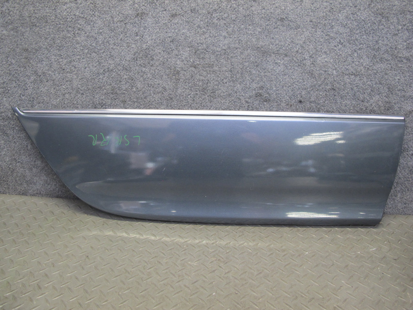 04-06 Lexus UCF30L LS430 Right Fender Door Lower Exterior Molding Trim Set OEM