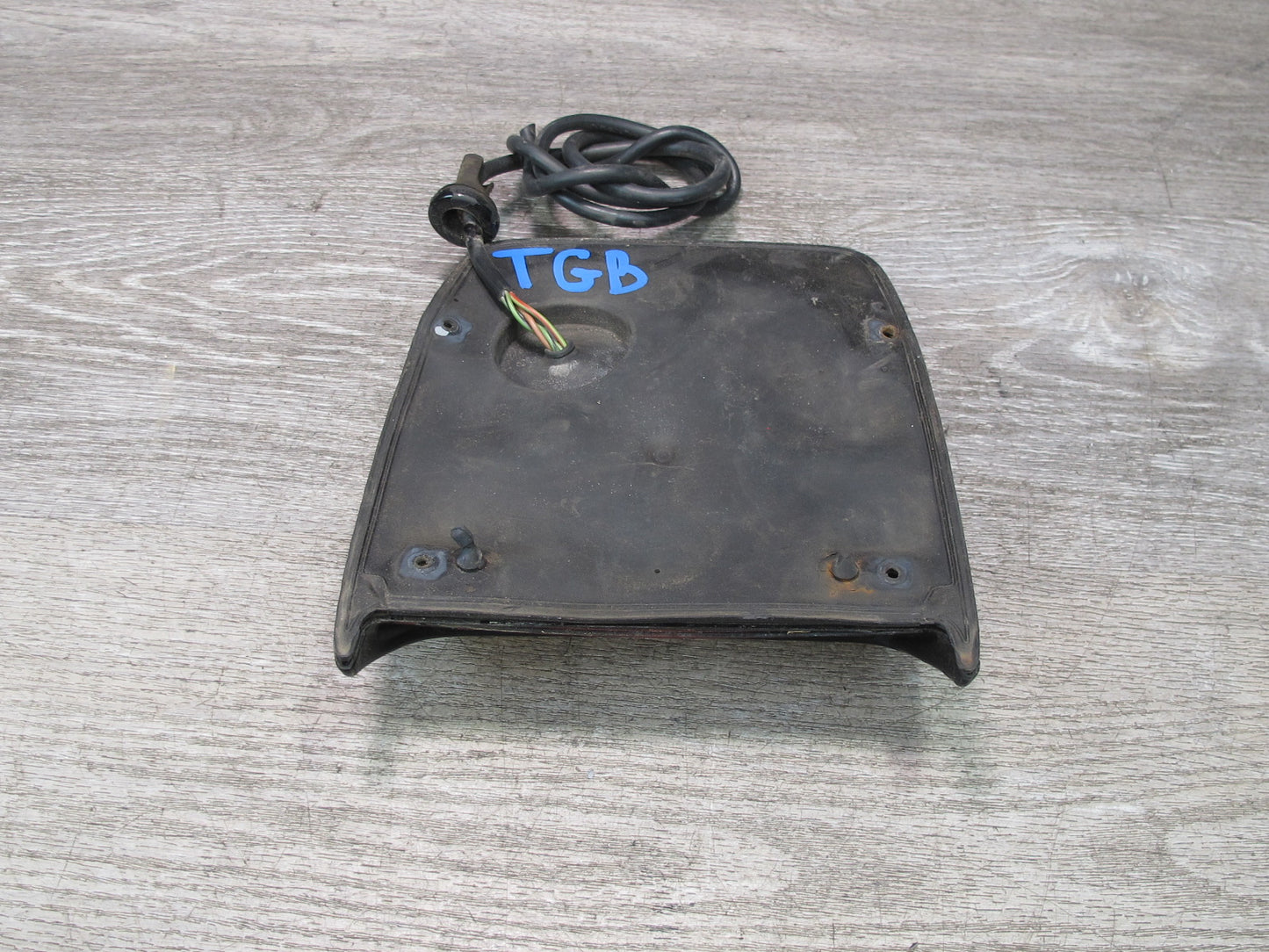 87-88 BMW E30 325i Convertible Rear 3RD Third Brake Stop Light Lamp Assembly OEM