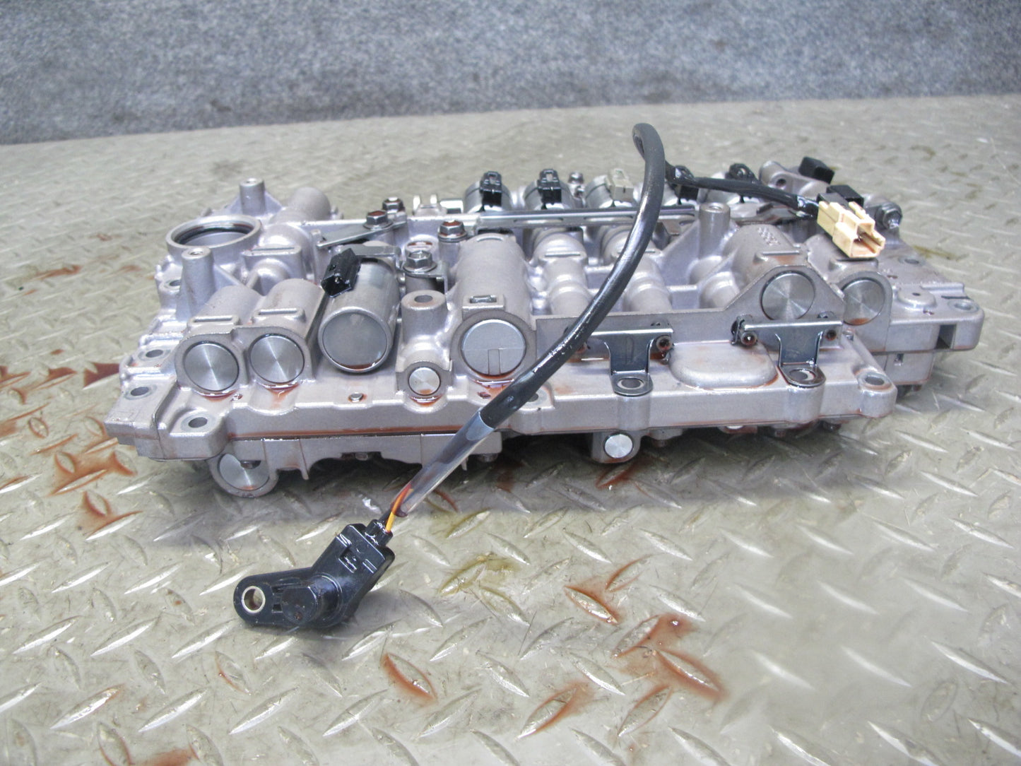 03-06 Porsche Cayenne 955 Turbo A48.50 A/T Transmission  Valve Body Mechatronic