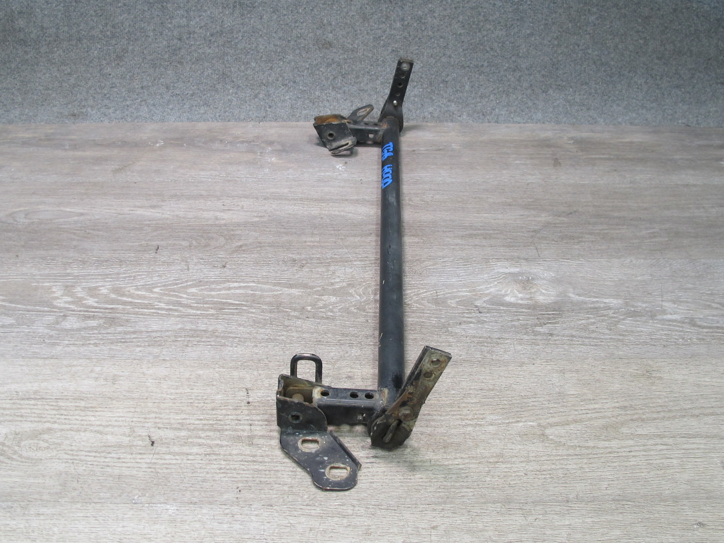 84-91 BMW E30 3-SERIES Hood Support Hinge Bracket Bar Joint OEM