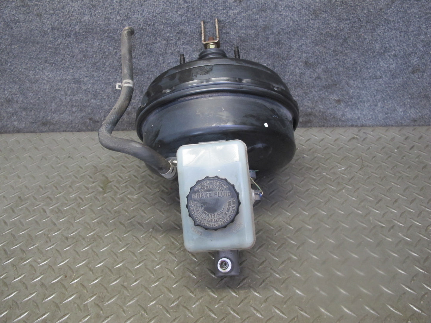 04-06 Lexus UCF30L LS430 Brake Master Cylinder Booster Fluid Reservoir OEM