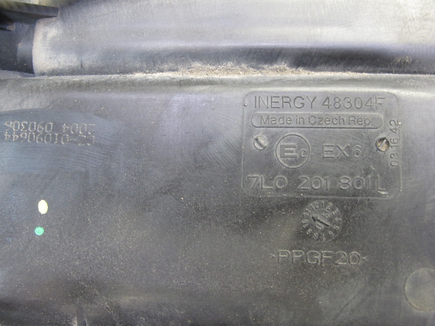 2003-2010 Porsche Cayenne 955 Fuel Evap Vapor Charcoal Canister 7L0201801L
