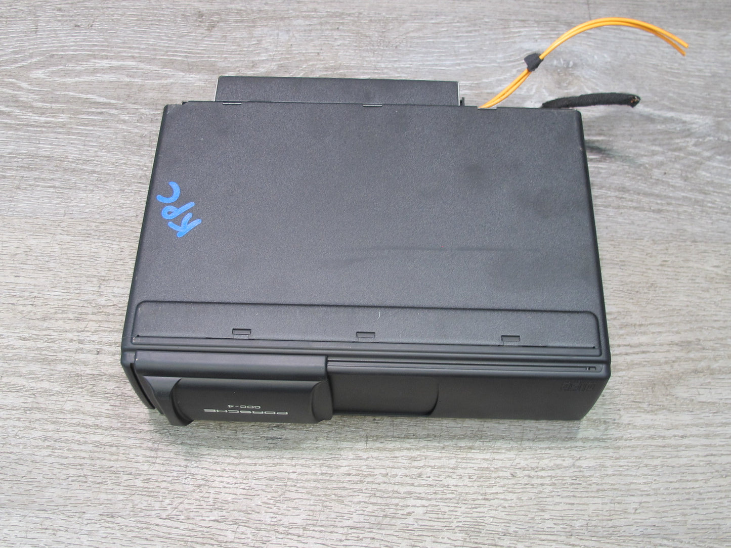 2003-2010 Porsche Cayenne 955 CD Changer Player w Magazine 7L5035111D