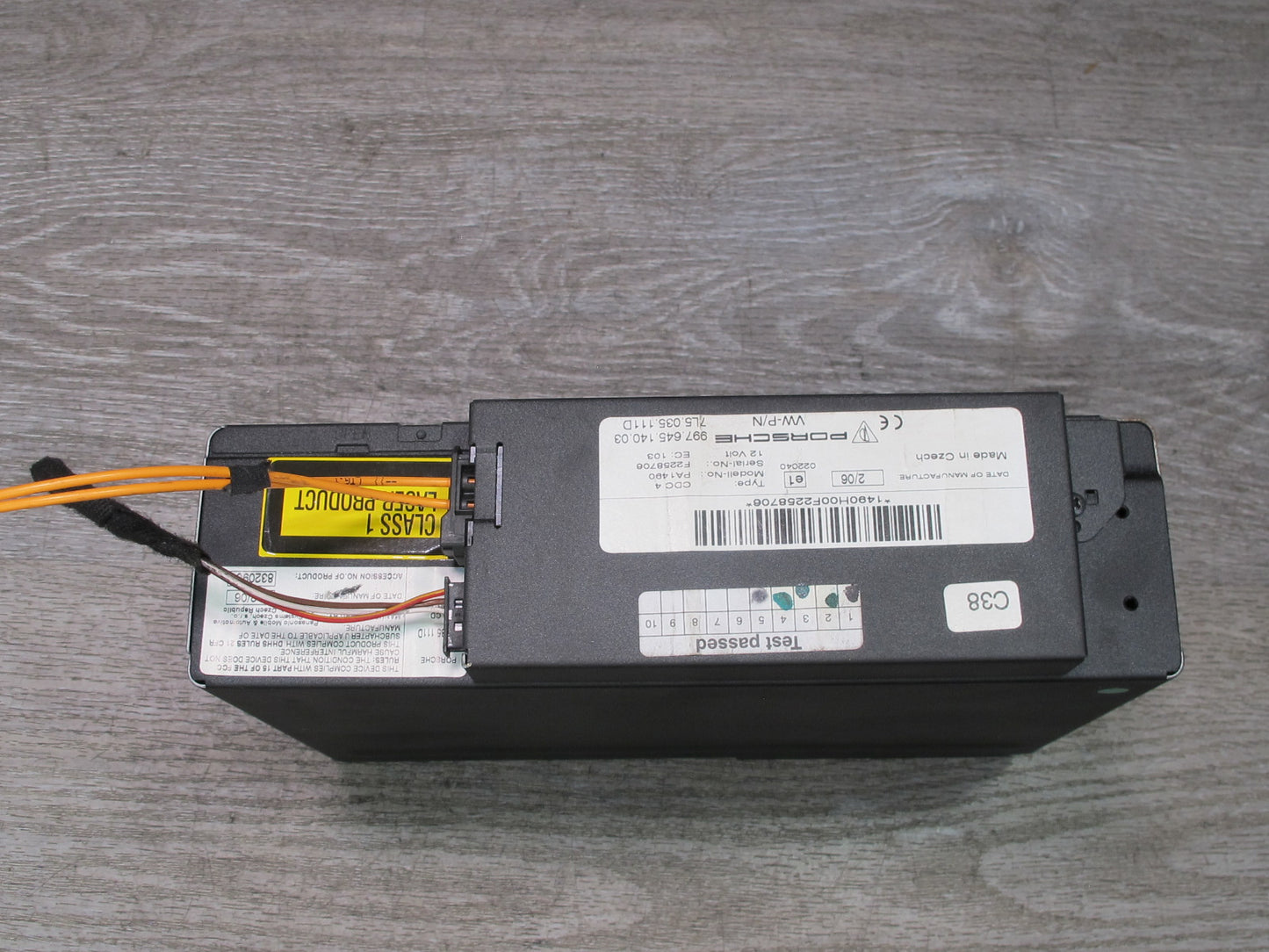2003-2010 Porsche Cayenne 955 CD Changer Player w Magazine 7L5035111D