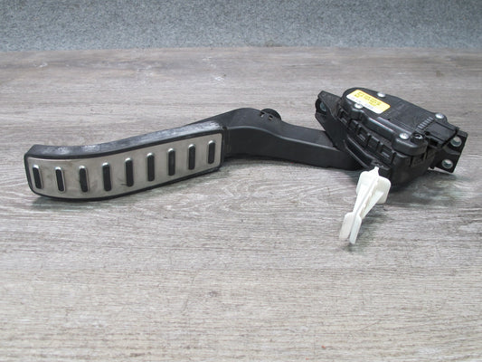 2003-2006 Porsche Cayenne 955 Gas Acceleration Pedal 7L0723507B