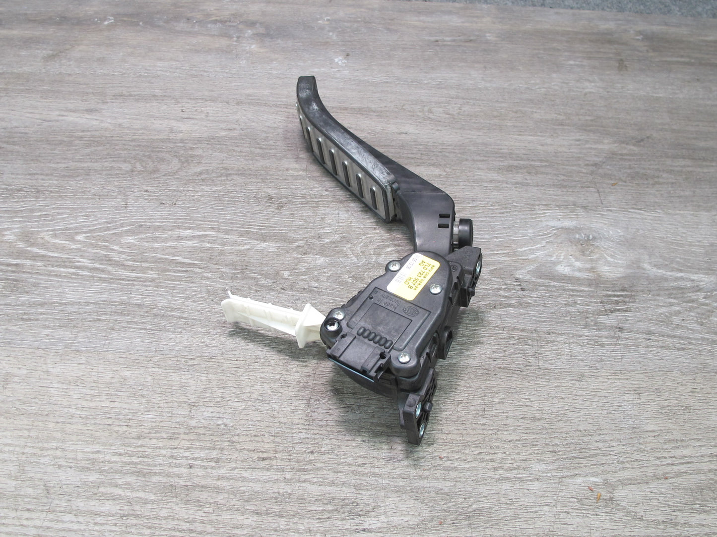 2003-2006 Porsche Cayenne 955 Gas Acceleration Pedal 7L0723507B