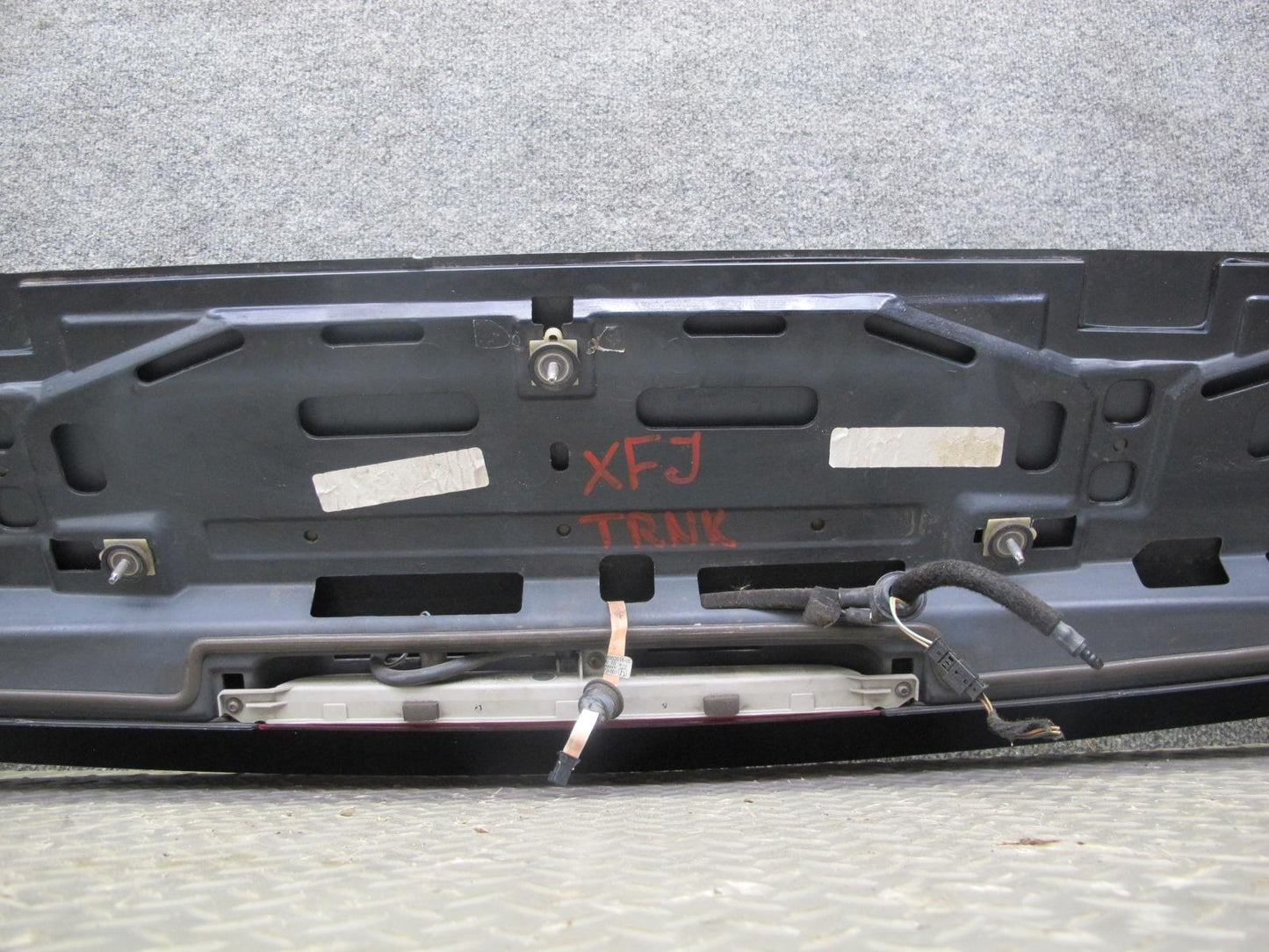 2007-2013 BMW E70 X5 Rear Trunk Lid Hatch Spoiler w Brake Light OEM