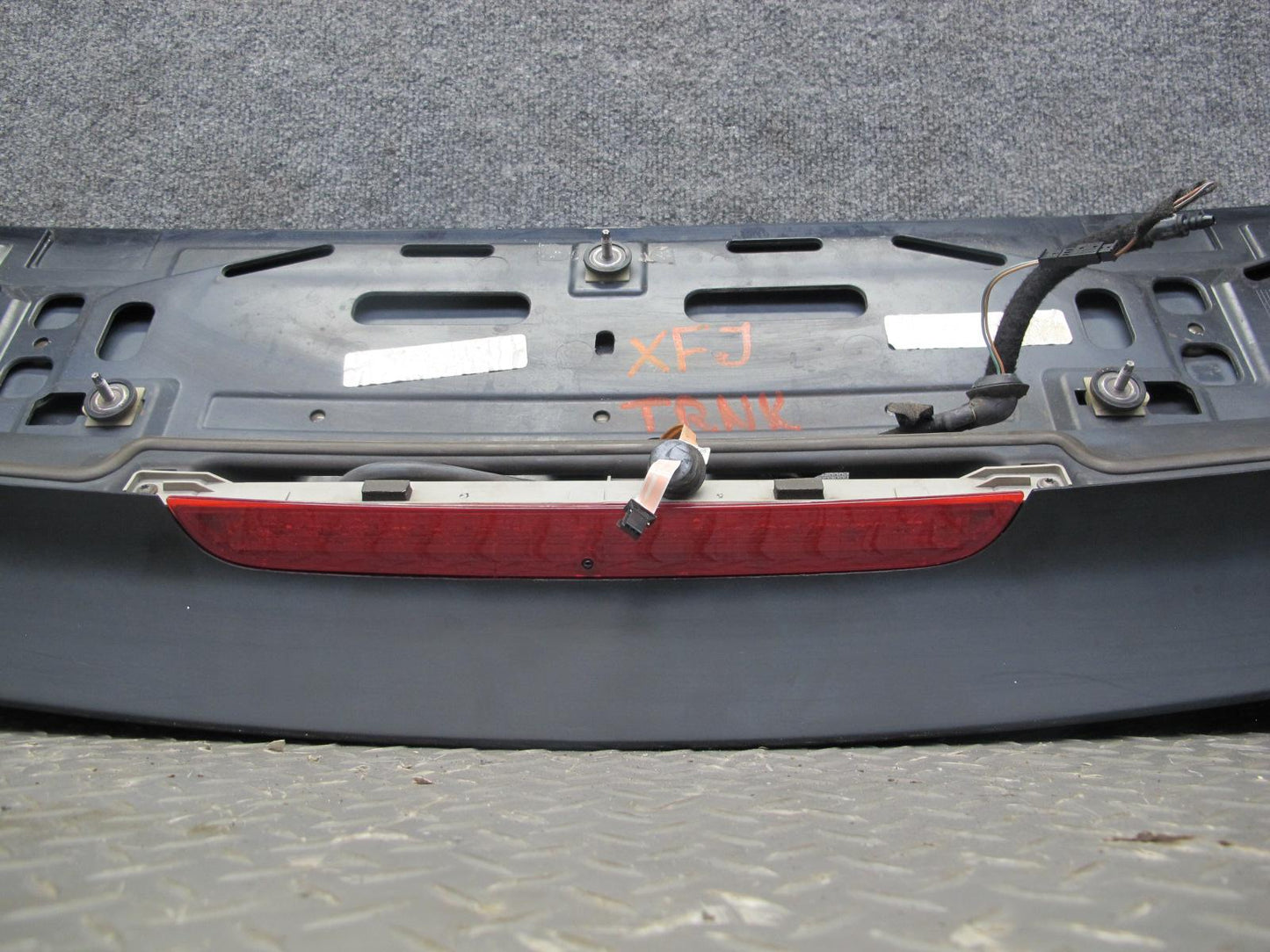 2007-2013 BMW E70 X5 Rear Trunk Lid Hatch Spoiler w Brake Light OEM