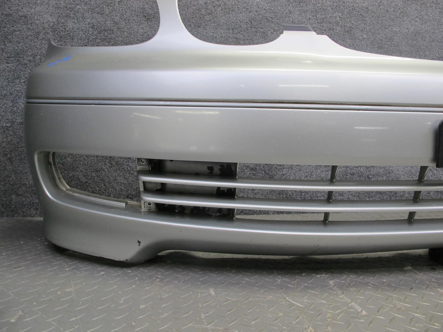 98-05 Lexus JZS160L GS400 GS430 GS300 Front Bumper Cover w Grille Silver OEM