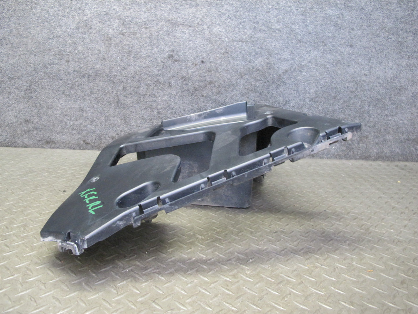 2014-2018 BMW F15 X5 Rear Left Bumper Mount Bracket Support 7294721