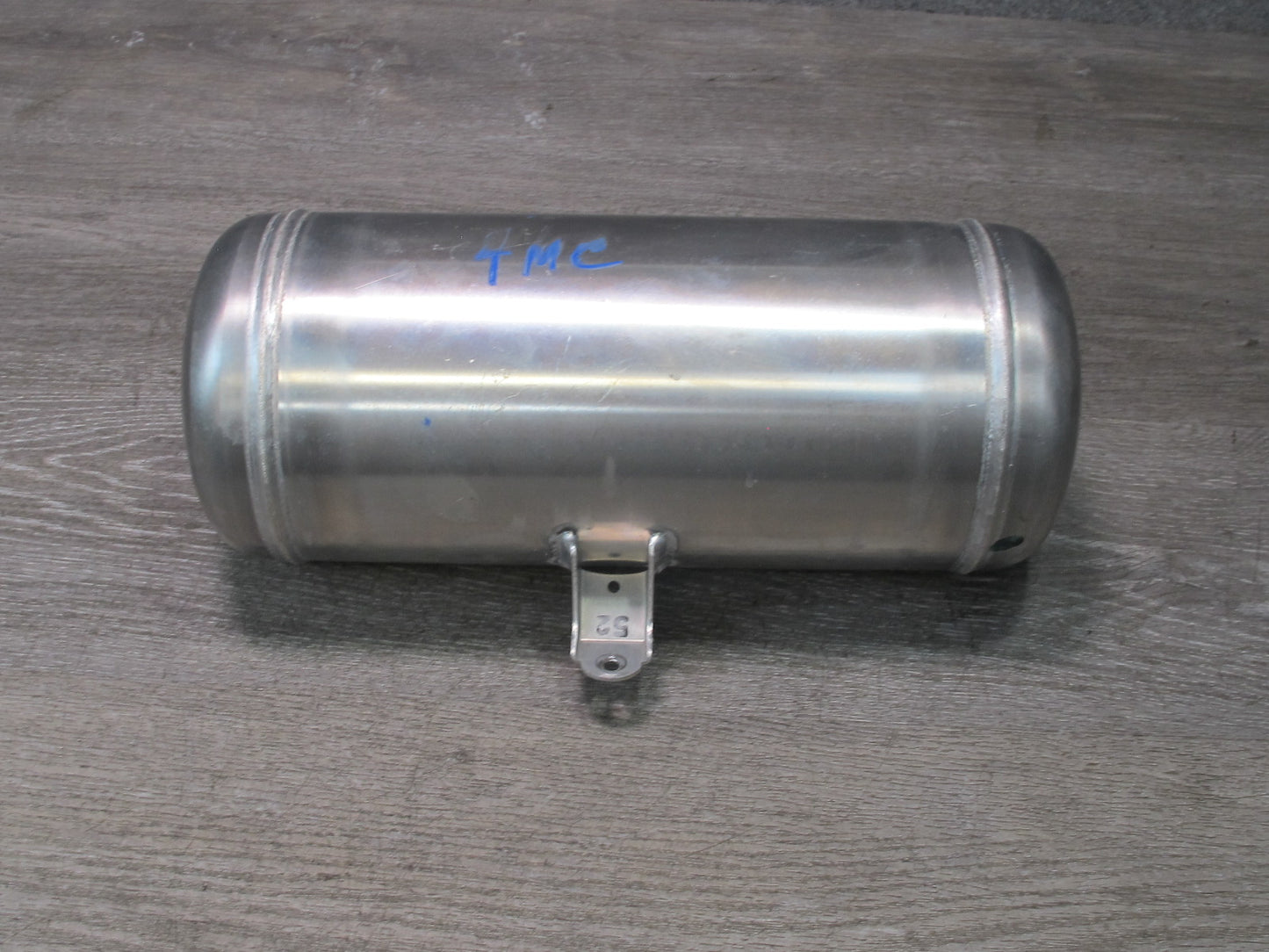 2003-2010 Porsche Cayenne 955 Air Suspension Pressure Tank Accumulator