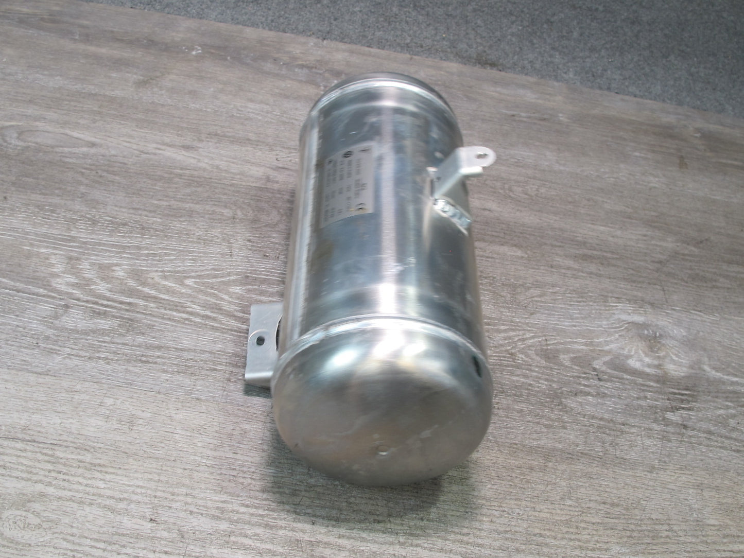 2003-2010 Porsche Cayenne 955 Air Suspension Pressure Tank Accumulator