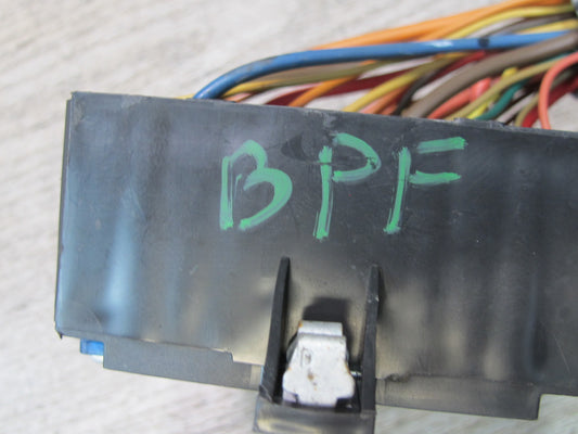99-02 Pontiac Firebird Under Dash Fuse Relay Box Module Unit OEM