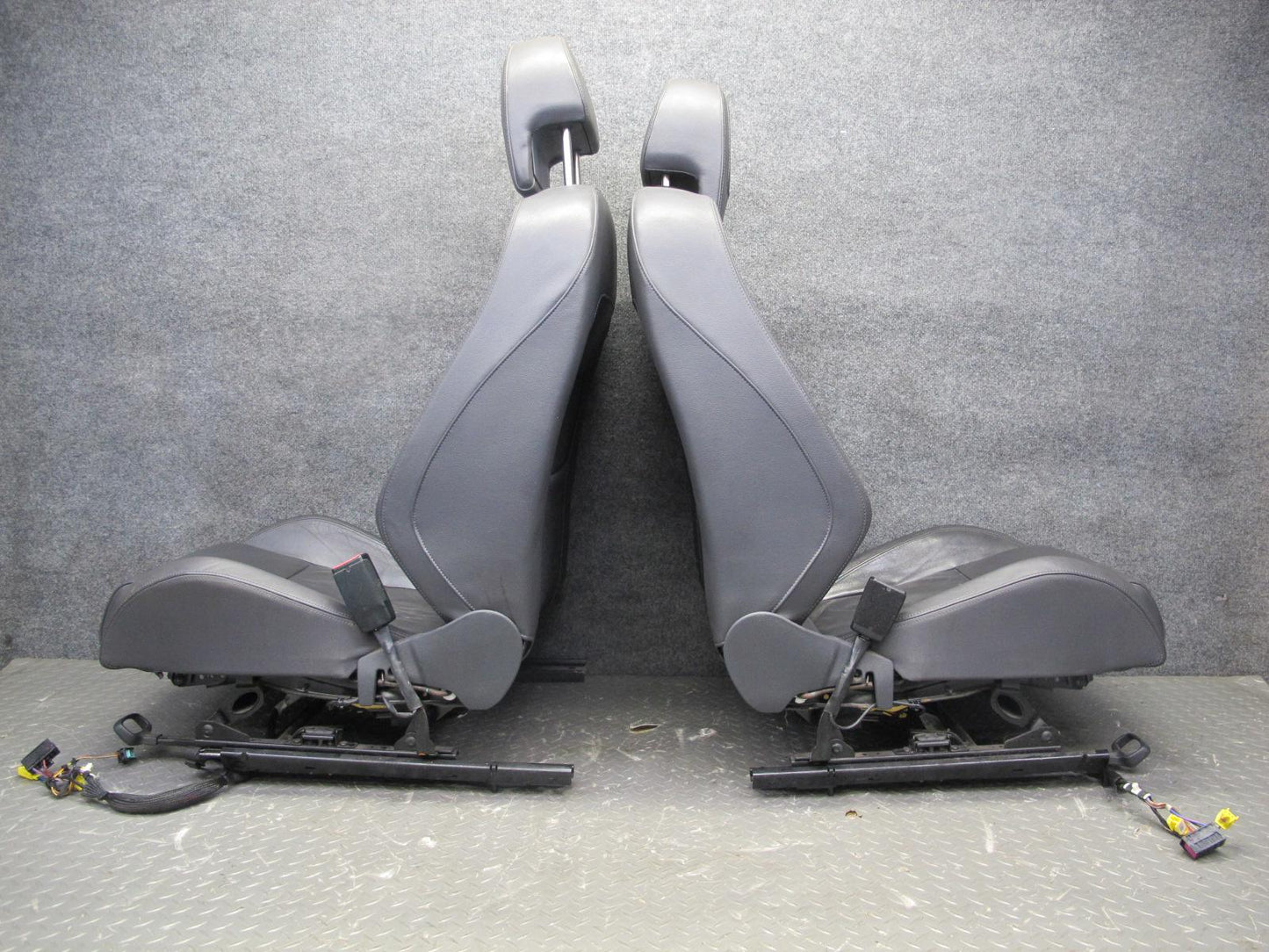 2008 VW Golf MK5 R32 2-DOOR Front & Rear Sport Seat Set Leather Anthracite OEM