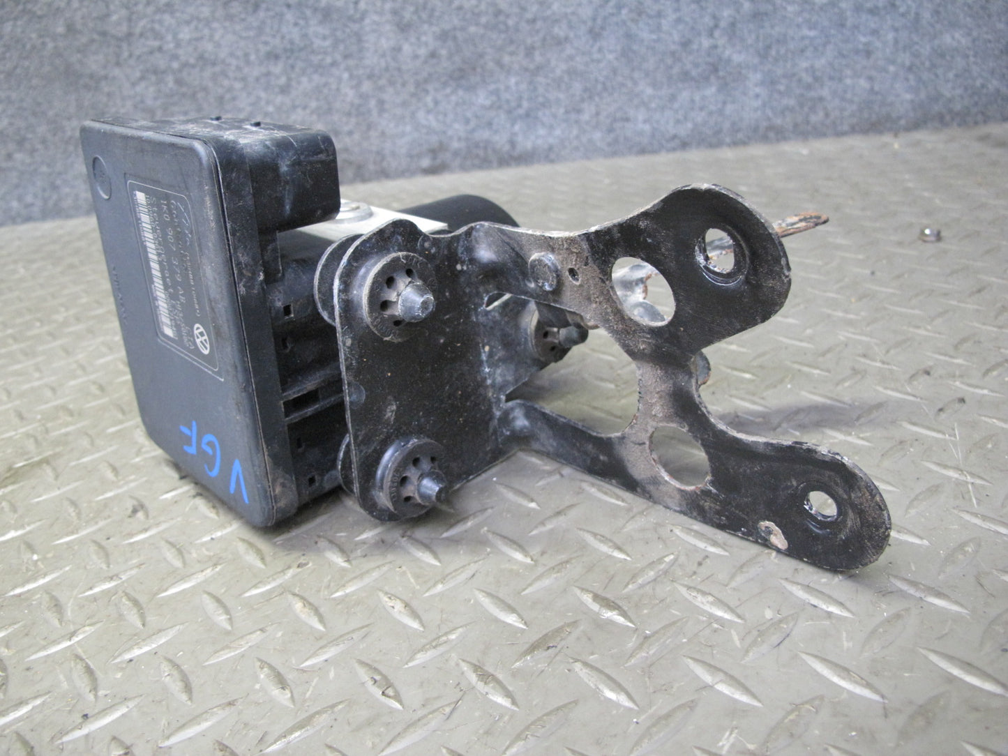 2008 VW Golf R32 VR6 3.2L AWD Anti Lock Brake ABS Pump Module 1K0614517AB OEM