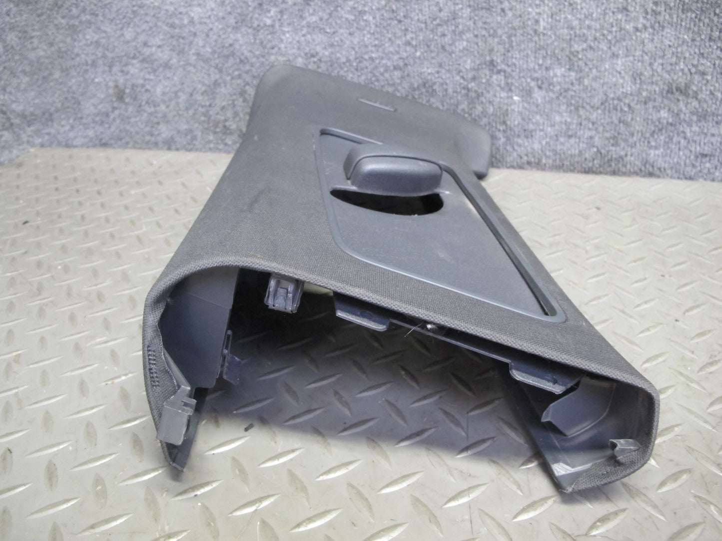 06-09 VW Rabbit Golf GTI R32 2-DR Left & Right B Pillar Trim Cover Panel Set OEM