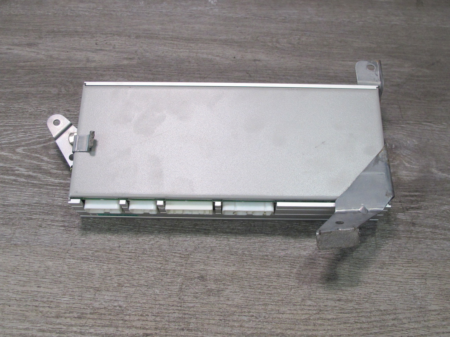 2003-2006 Lexus UZJ100L LX470 Mark Levinson Audio AMP Amplifier 86280-0W052