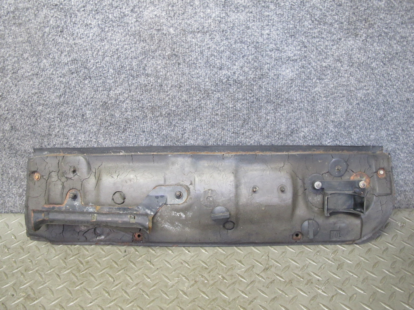 87-91 BMW E30 3-SERIES 325i Heater Firewall Access Box Cover Panel OEM